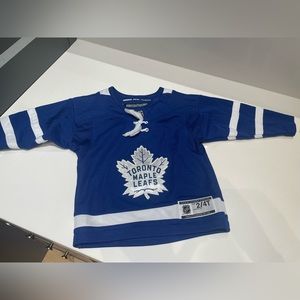 Kids NHL jersey. Great condition.